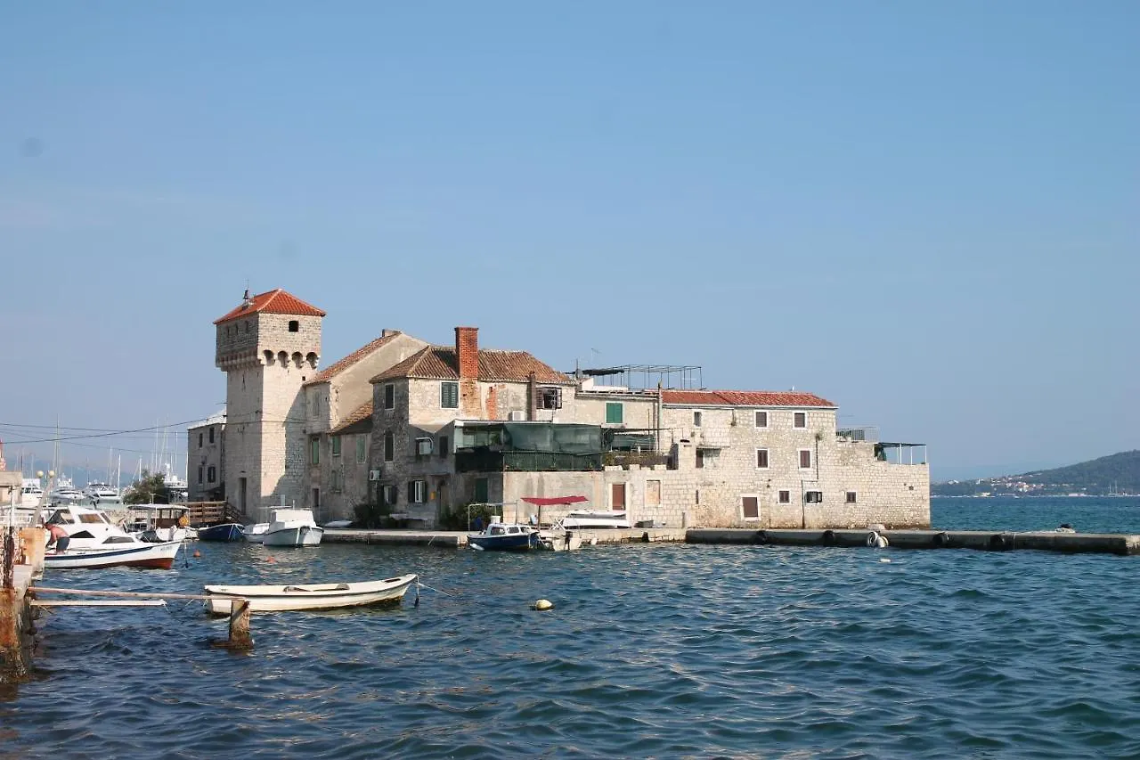 Apartment Palada Kastela
