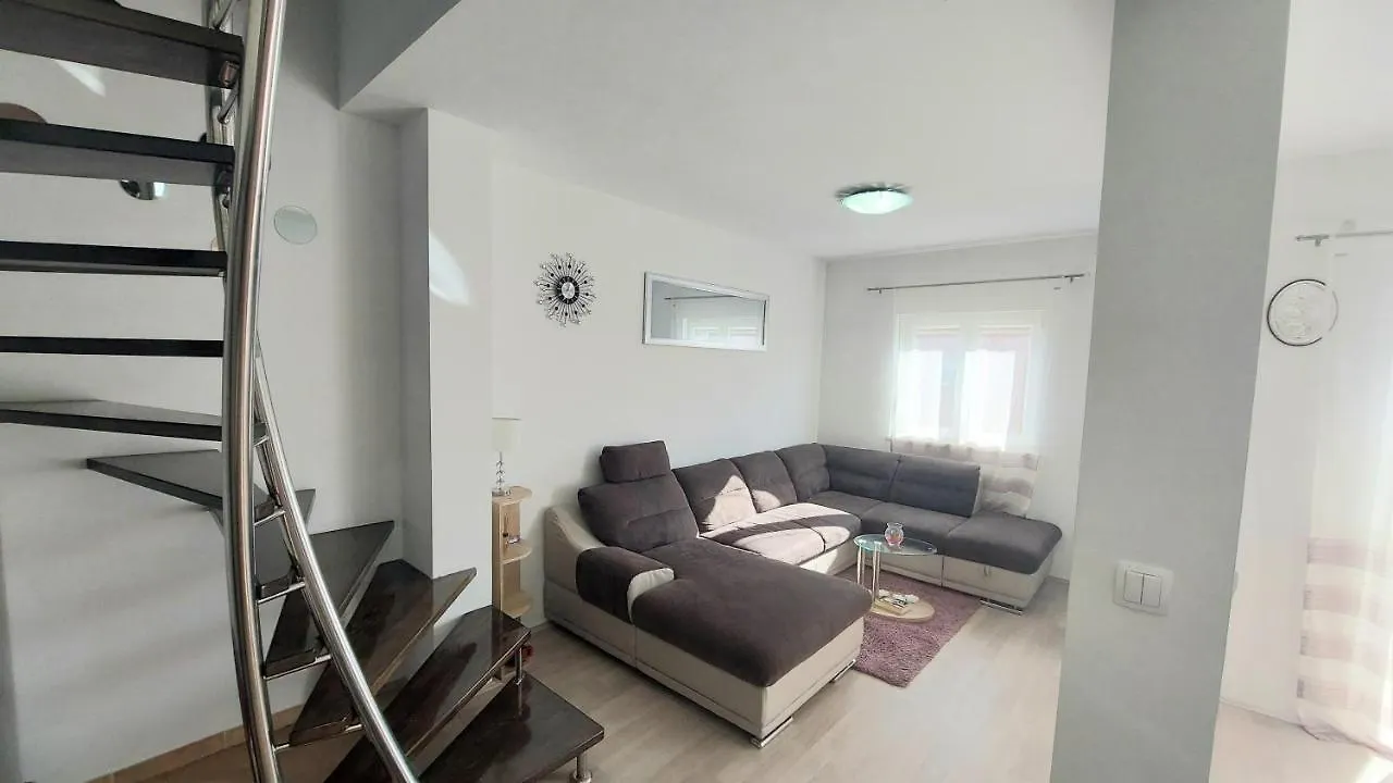 Apartment Palada Kastela Croatia