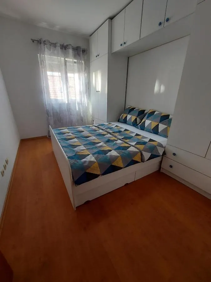 Apartment Palada Kastela 0*,  Croatia